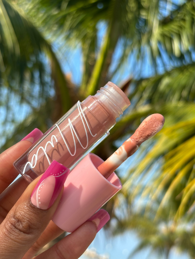 Nude lipgloss, brown lip gloss on pale skin, brown lipgloss for brown skin, brown lipgloss for dark skin, brown lip gloss shades, brown lipgloss swatches, glossy brown lip gloss, nude brown lipgloss, dark brown lipgloss, light brown lip gloss